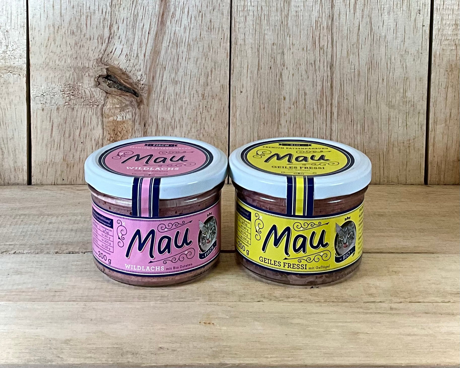 Organic Cat Food. Two Flavour Pack. 1 x Chicken. 1 x Wild Salmon. Glass Jars.