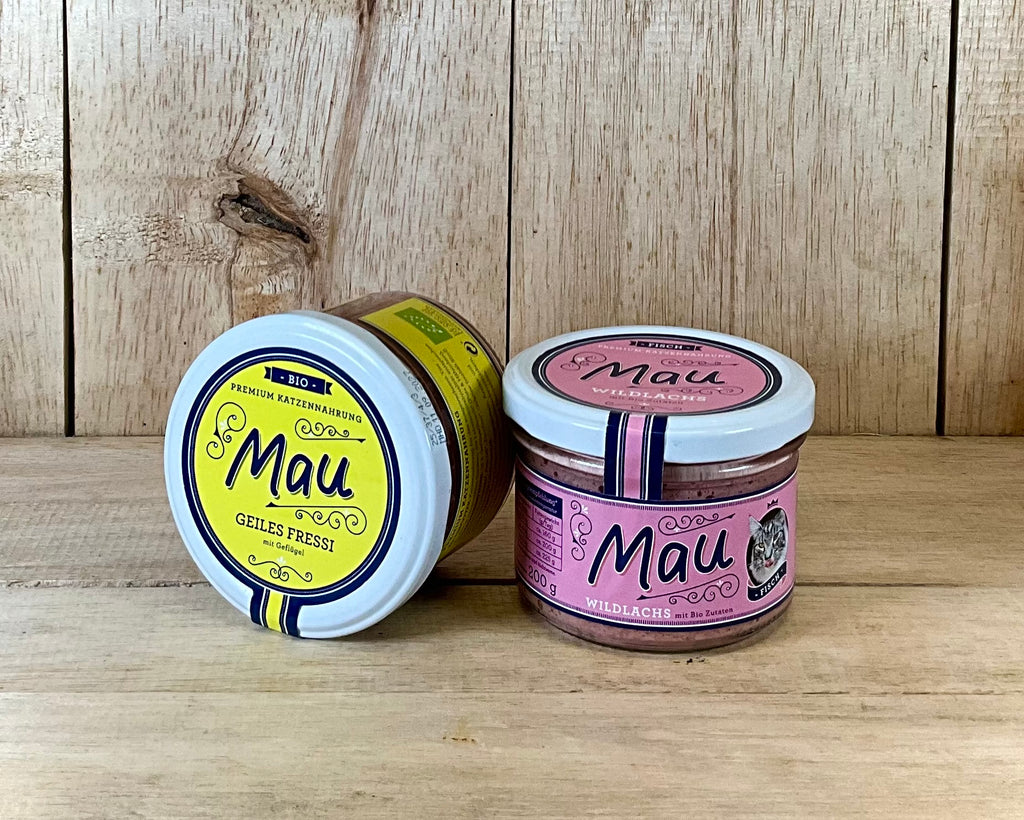 Organic Cat Food. Two Flavour Pack. 1 x Chicken. 1 x Wild Salmon. Glass Jars.